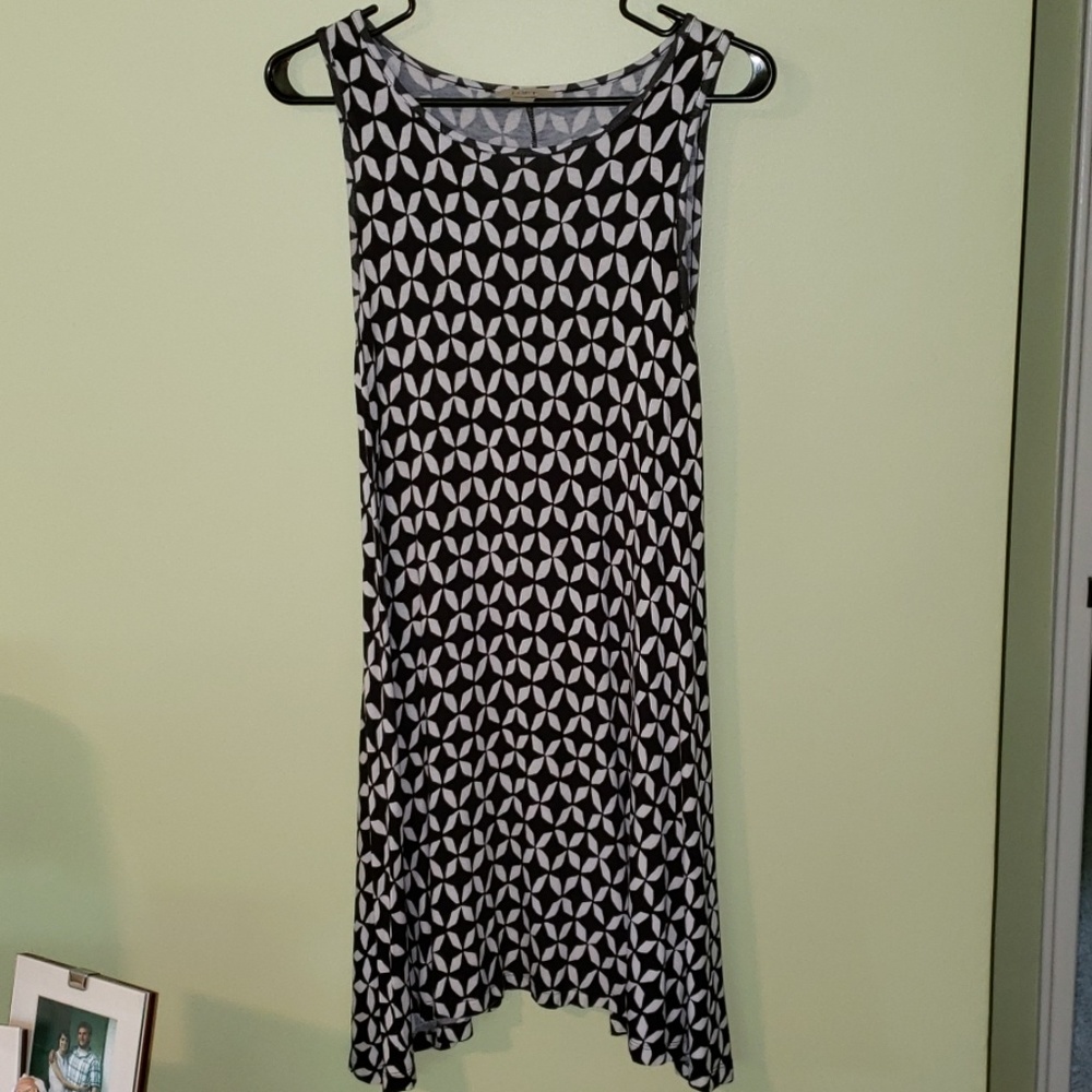 LOFT geometric pattern swing dress